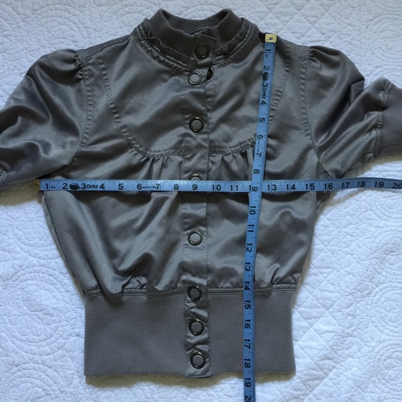 SOLD WET SEAL Grey Cropped Moto Style Snap Jacket - Picture 8 of 8